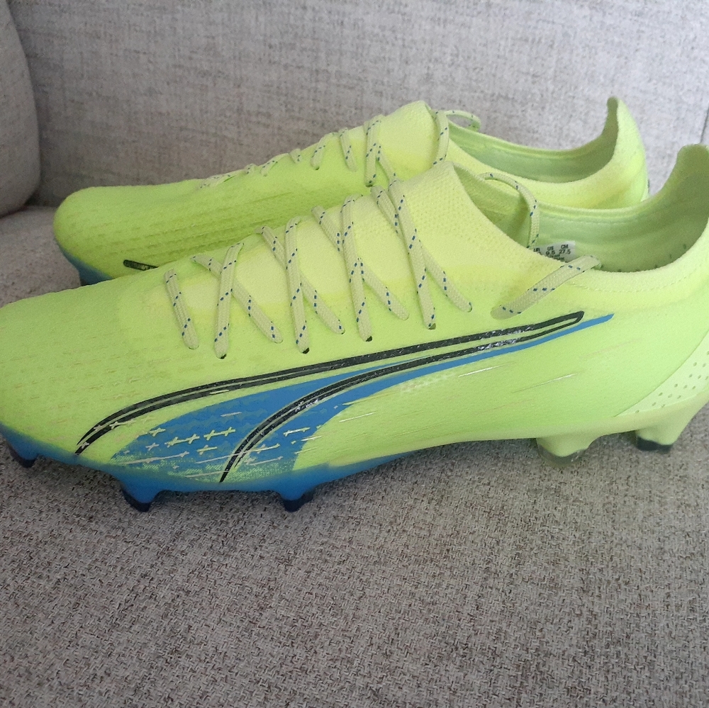 Puma ultra Ultimate soccer cleats